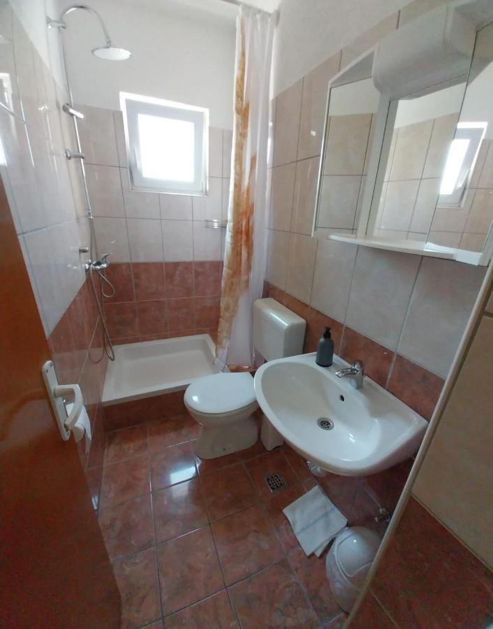 Studio Apartmani Ravlic Makarska Bagian luar foto