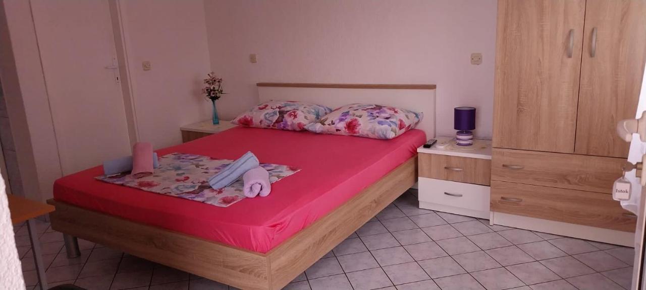 Studio Apartmani Ravlic Makarska Bagian luar foto
