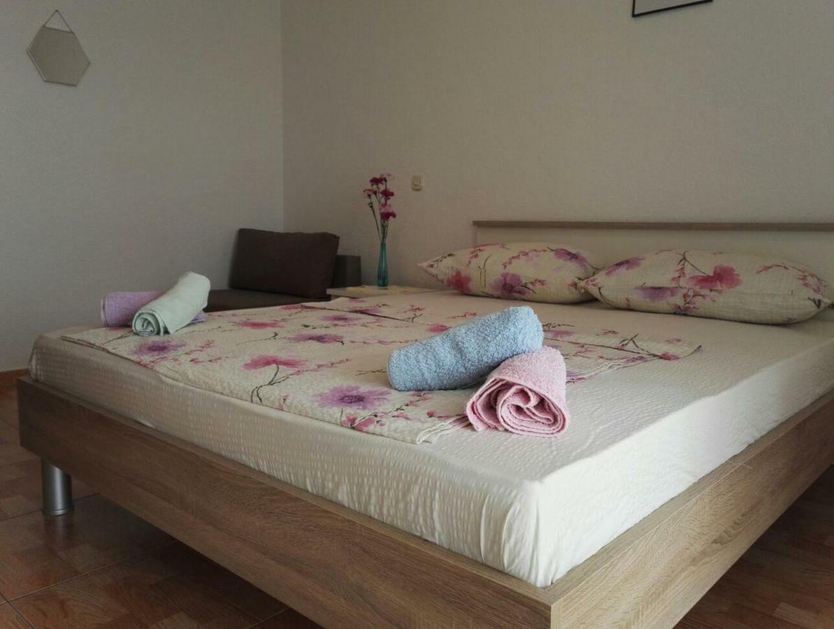 Studio Apartmani Ravlic Makarska Bagian luar foto